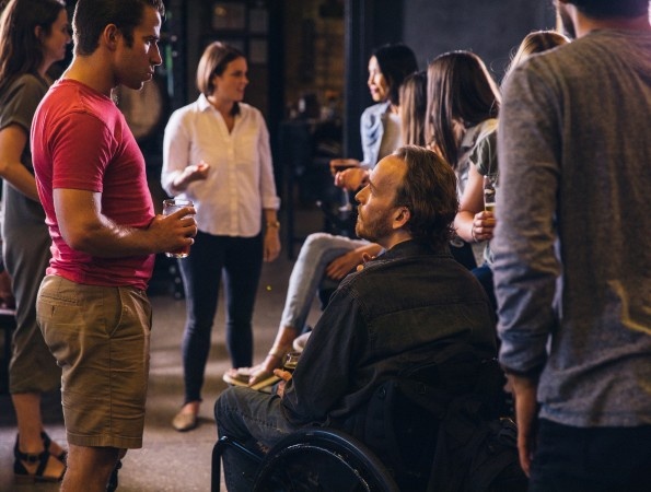 Image representation of how Creative Splits simplifies entertainment talent payments.